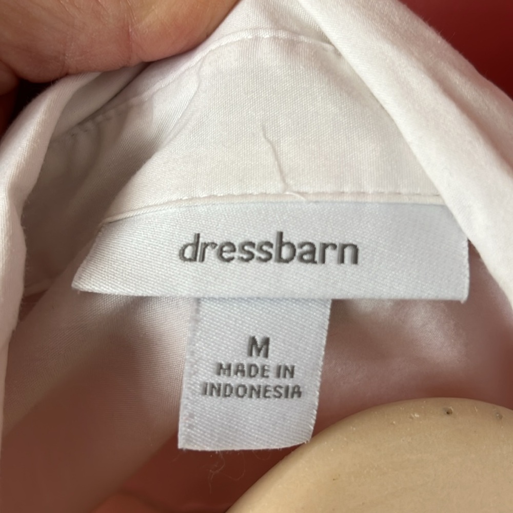 Like new Dressbarn white button down collared shirt - Picture 9 of 13